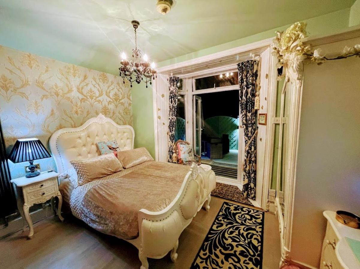 Guest house The Mirador Boutique Town House